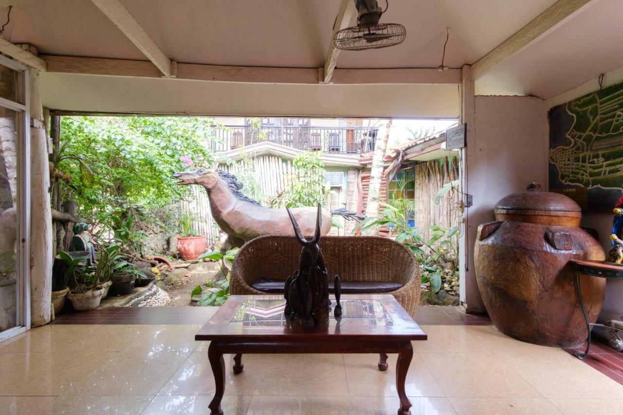 Oyo 621 De Loro Inn Puerto Princesa Екстериор снимка